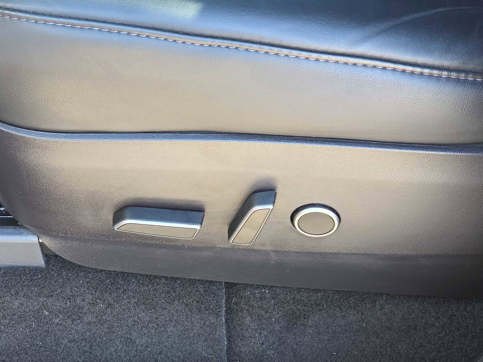 Used 2021 Tesla Model Y Performance image 30