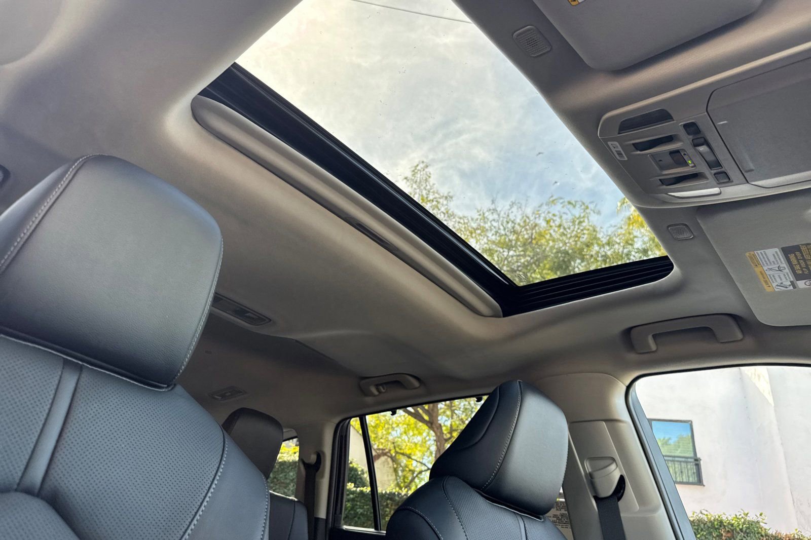 New 2026 Toyota Highlander Limited image 20