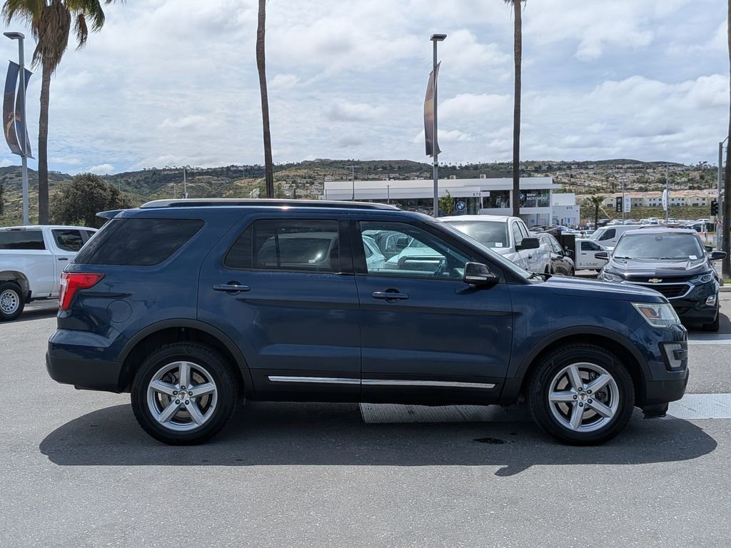 Used 2016 Ford Explorer XLT image 8