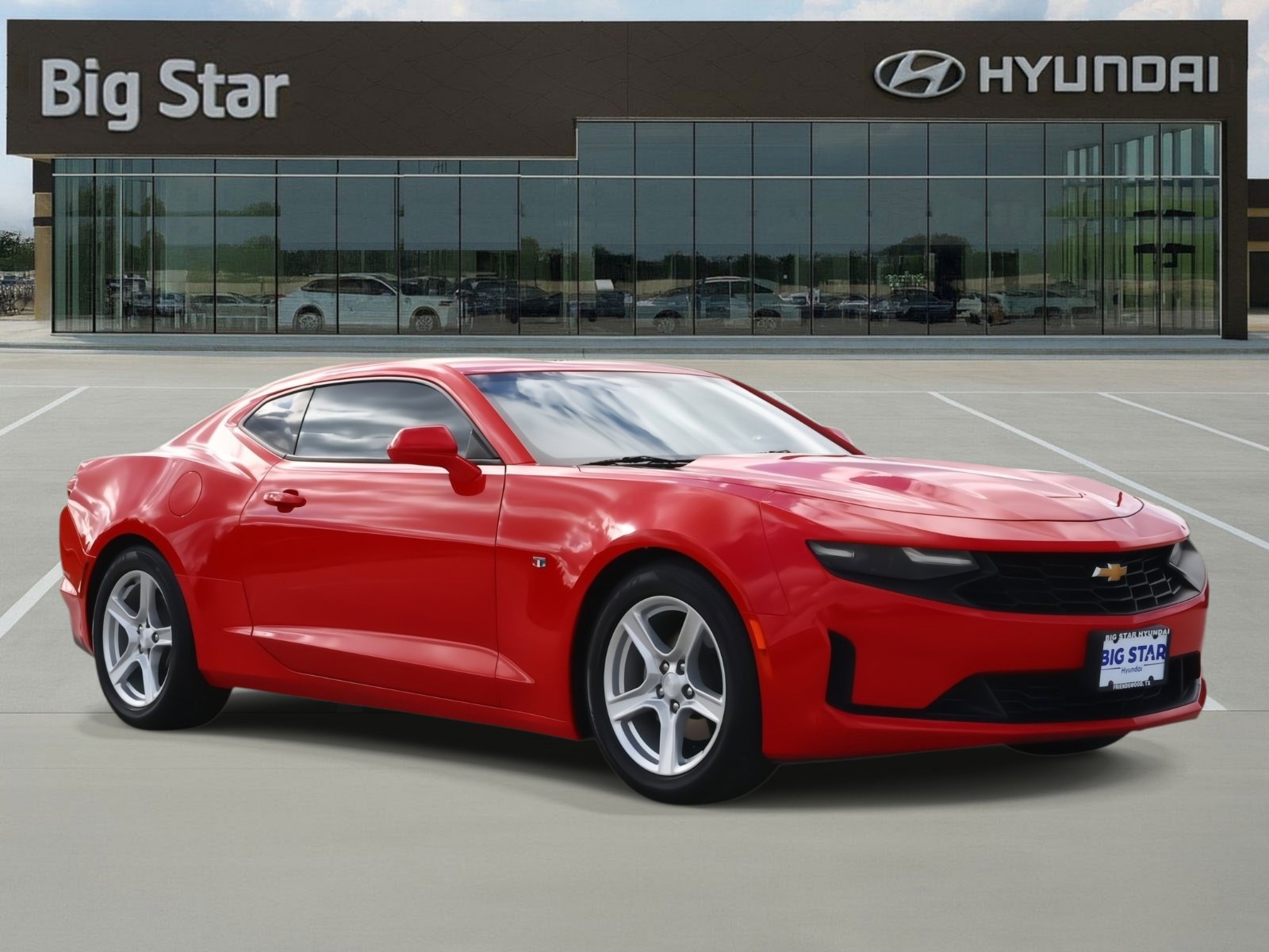 Used 2021 Chevrolet Camaro LT RWD image 6