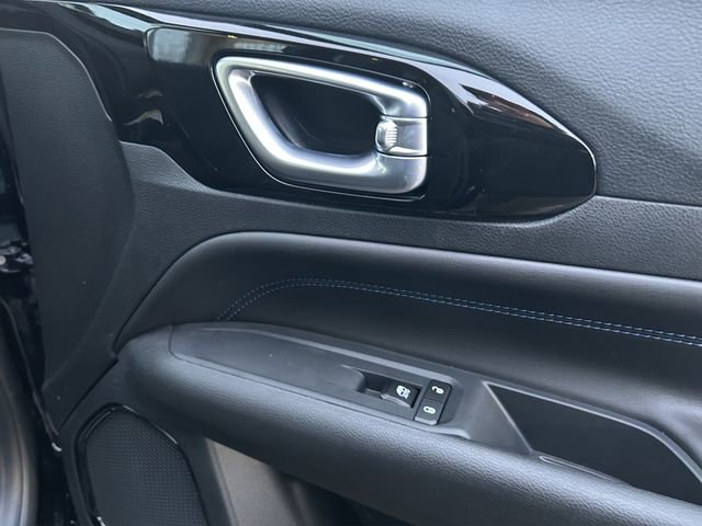 New 2026 Jeep Compass Limited image 19