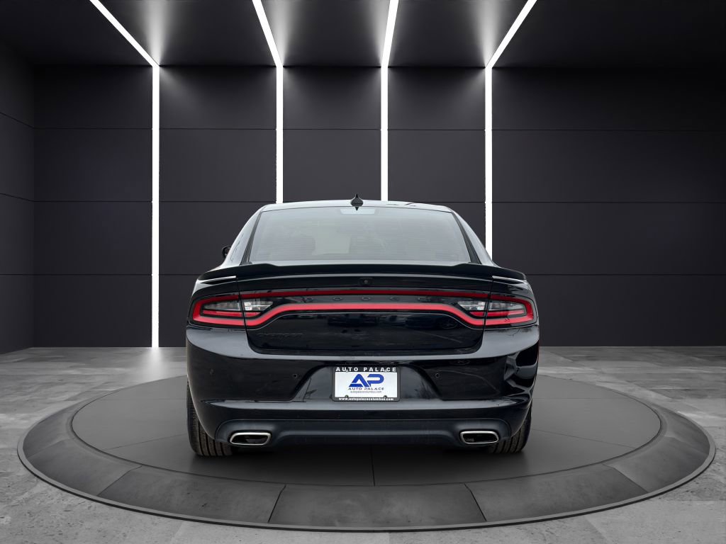 Used 2021 Dodge Charger SXT w/ Blacktop Package image 5
