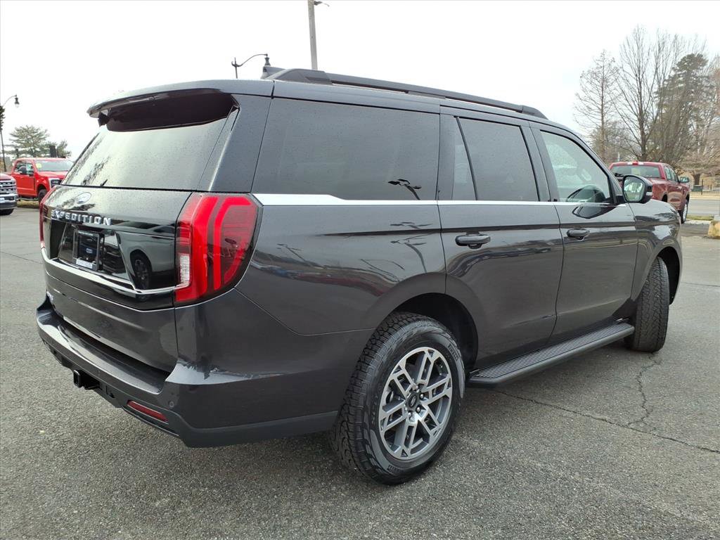 New 2026 Ford Expedition Active AWD/4WD image 5