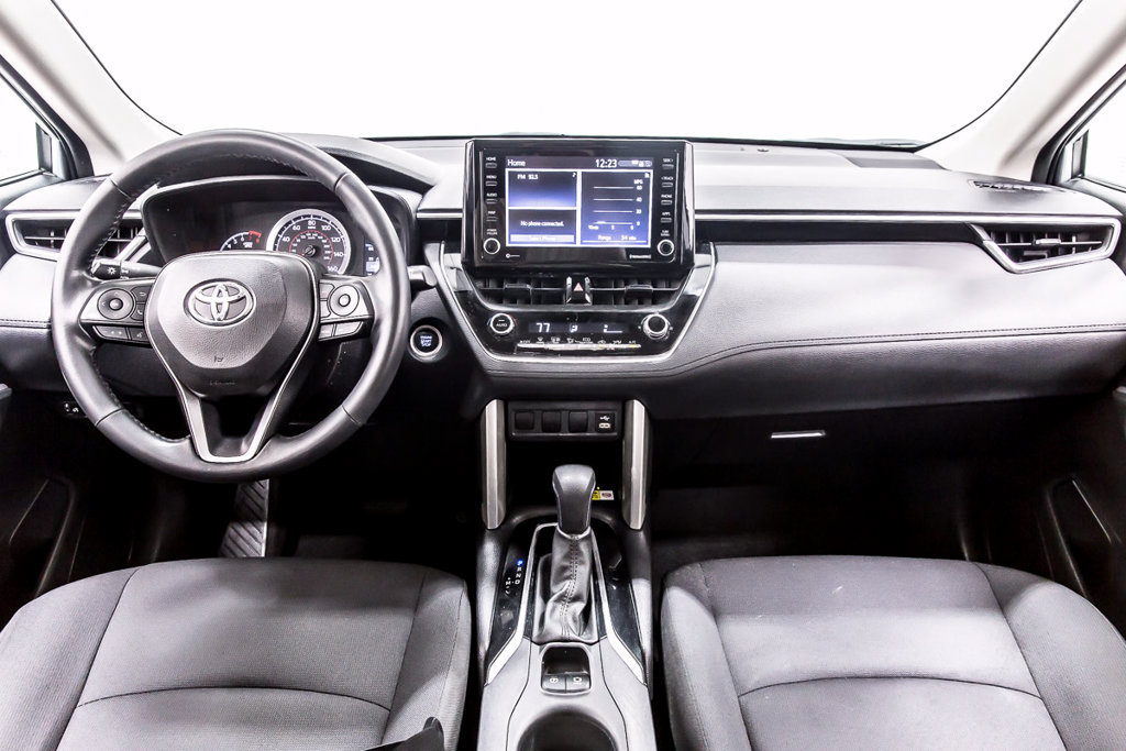 Used 2022 Toyota Corolla Cross LE FWD image 16