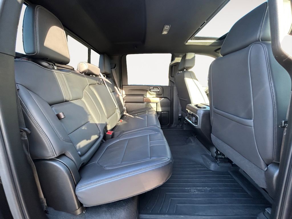 Used 2022 Chevrolet Silverado 3500 High Country w/ Technology Package image 11