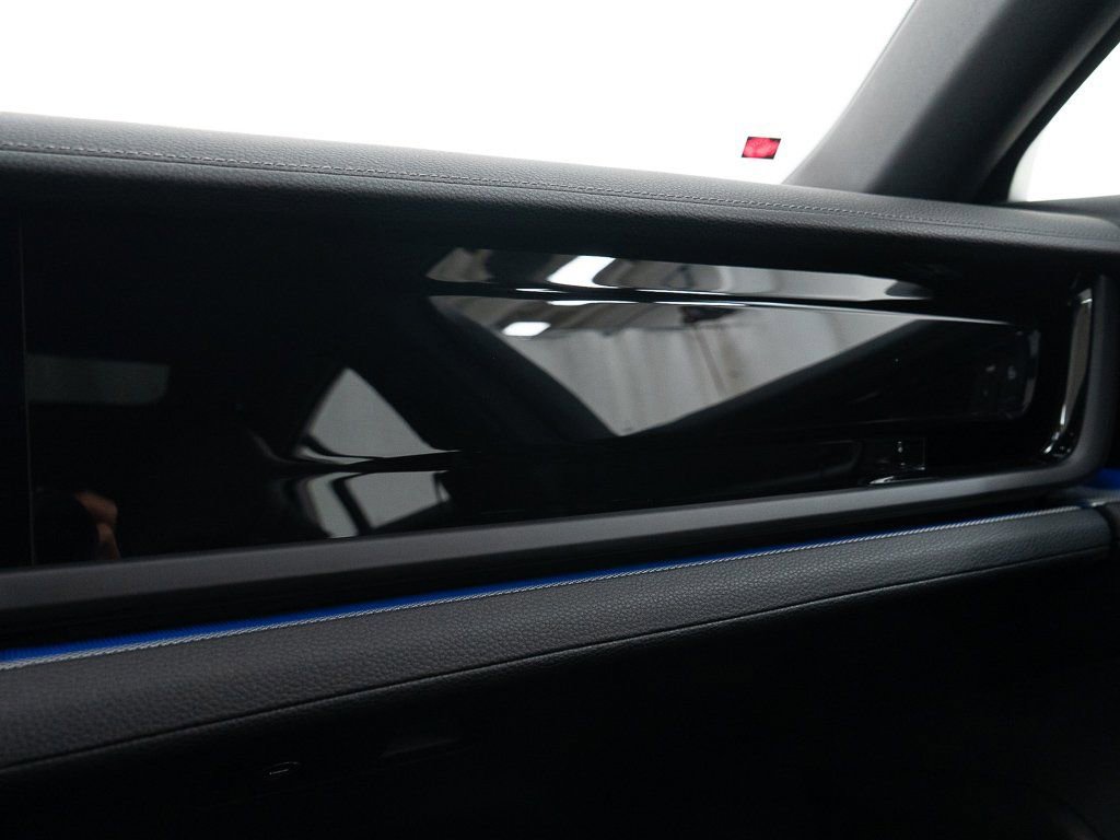 Used 2024 Porsche Panamera 4 image 40