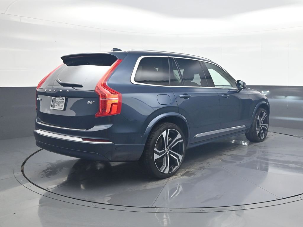 Used 2024 Volvo XC90 B6 Ultimate w/ Lounge Package image 6