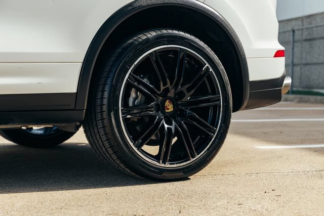 Used 2016 Porsche Cayenne S AWD/4WD image 48