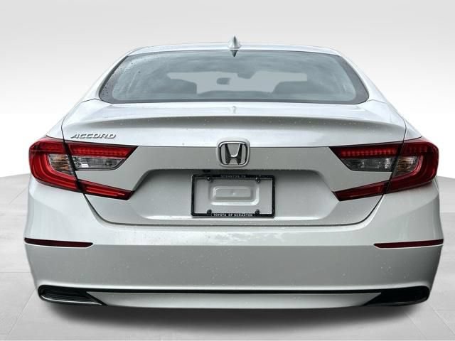 Used 2018 Honda Accord EX image 4