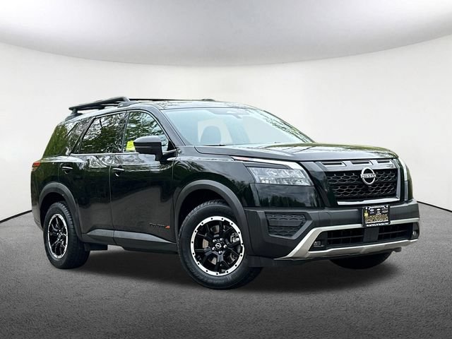Used 2023 Nissan Pathfinder Rock Creek AWD/4WD image 2