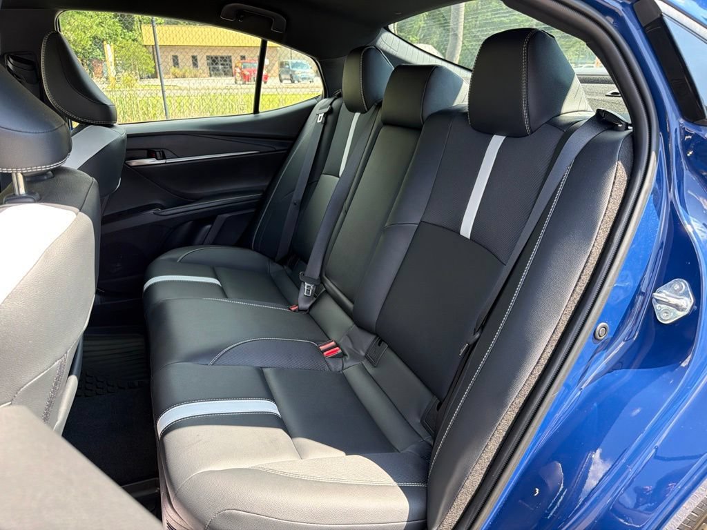 Used 2025 Toyota Camry SE w/ Convenience Package FWD image 19