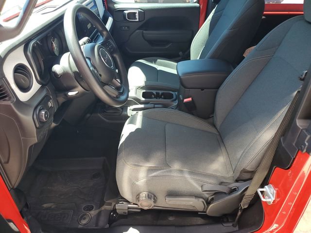 Used 2025 Jeep Wrangler Sport image 22