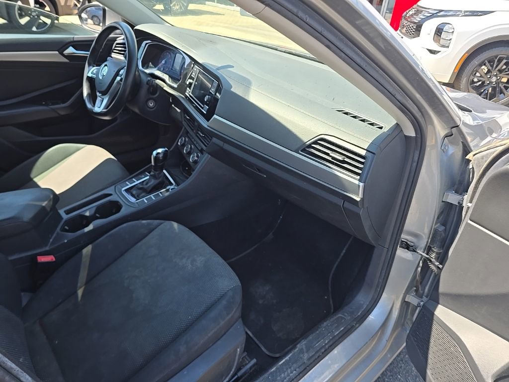 Used 2020 Volkswagen Jetta SE FWD image 27