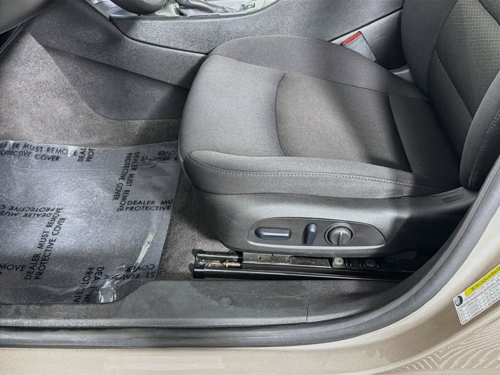 Used 2024 Chevrolet Malibu LT FWD image 18