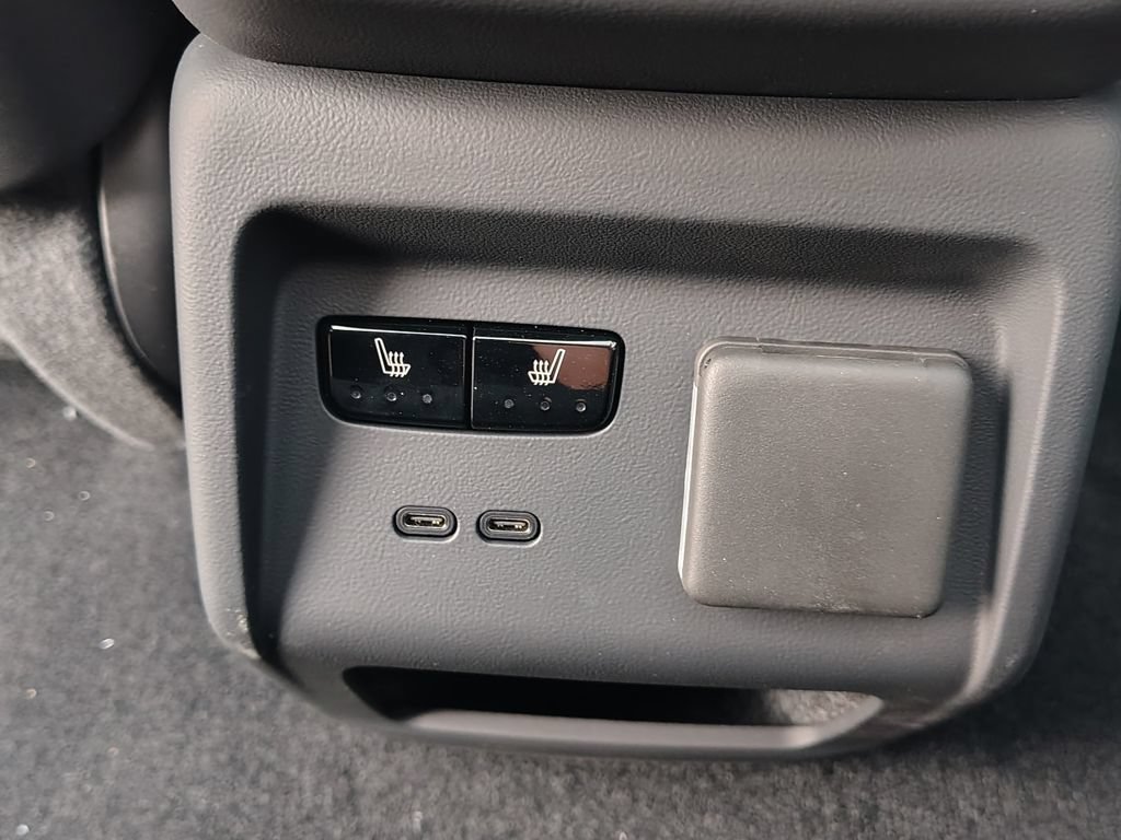 New 2027 Cadillac Optiq Premium Luxury AWD/4WD image 35