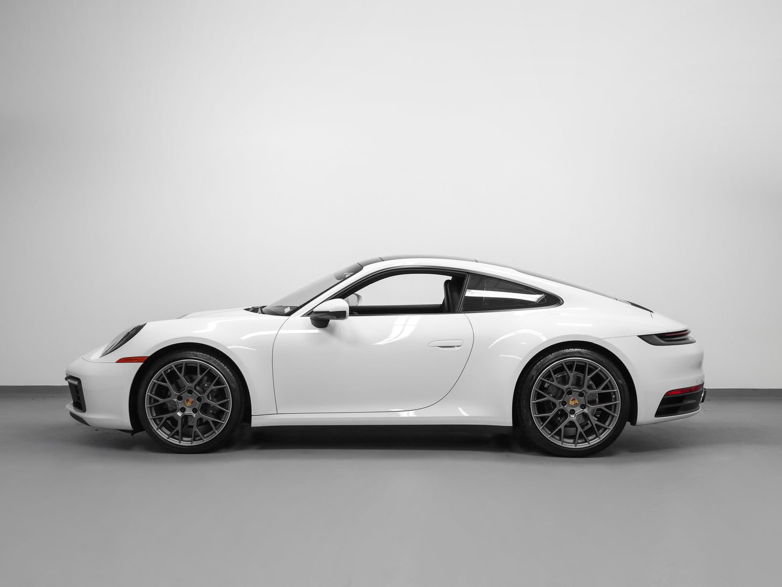 Certified 2021 Porsche 911 Carrera RWD image 2