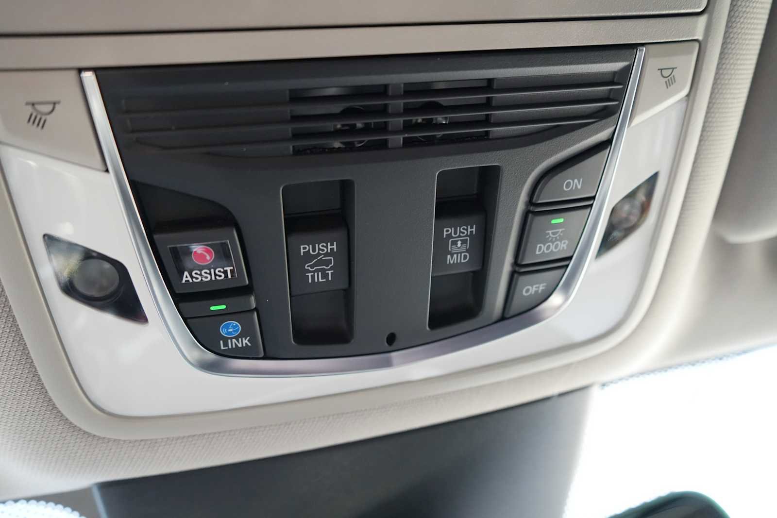 Certified 2023 Acura MDX SH-AWD w/ Technology Package image 53