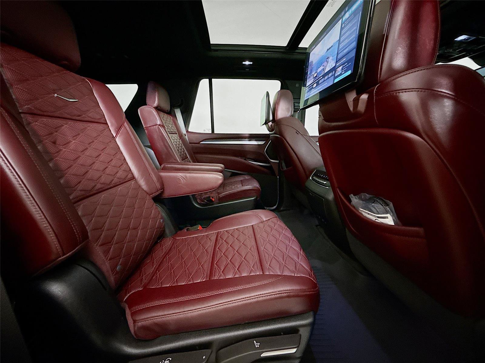 Used 2025 Cadillac Escalade Sport w/ Touring Package AWD/4WD image 25