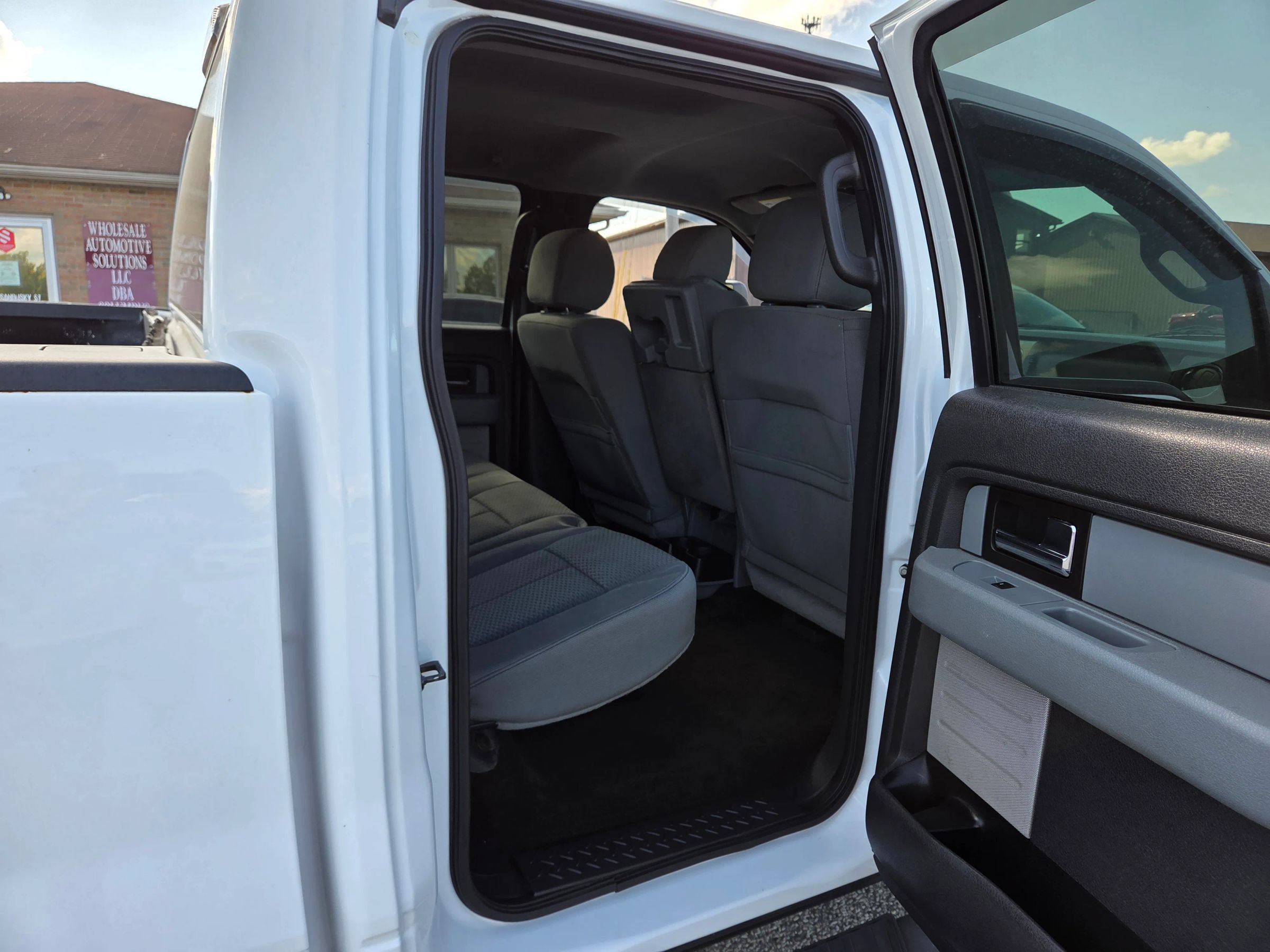 Used 2014 Ford F150 XLT w/ XTR Package AWD/4WD image 17
