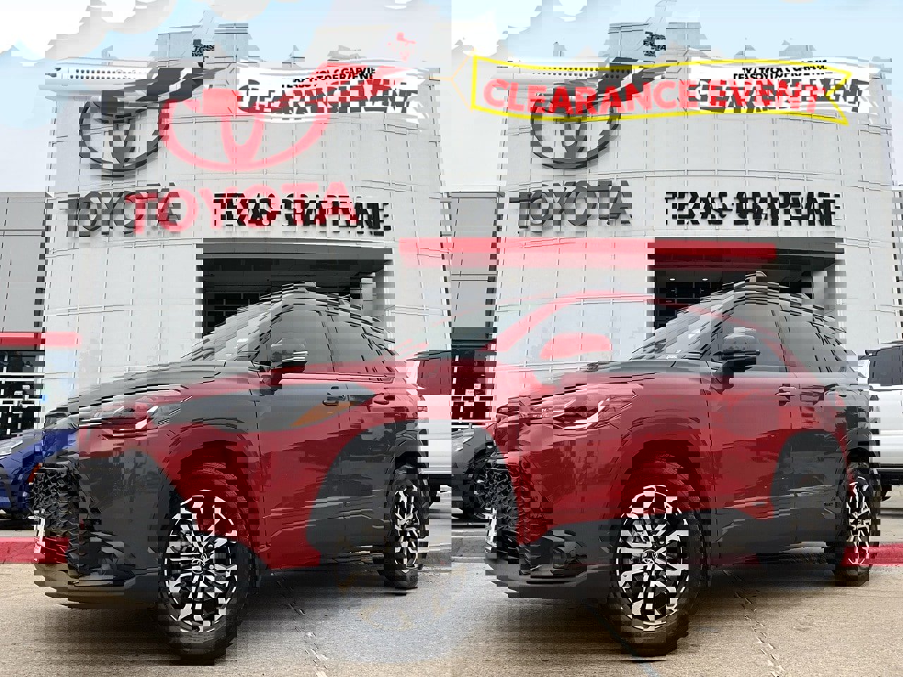 Used 2024 Toyota Corolla Cross SE video 1