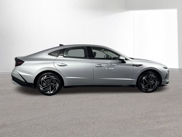 New 2026 Hyundai Sonata SEL FWD image 34