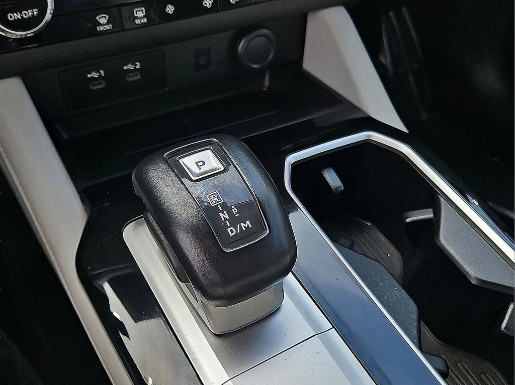 Used 2025 Mitsubishi Outlander AWD image 25