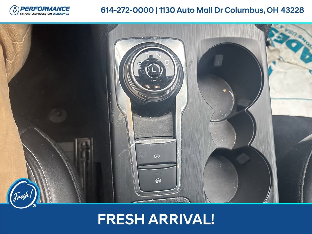 Used 2024 Ford Escape SE image 25