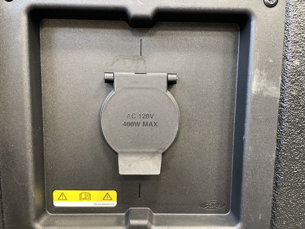 Used 2022 Ford F150 XLT w/ Equipment Group 302A High image 12