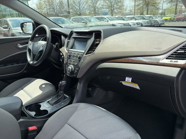 Used 2018 Hyundai Santa Fe Sport w/ 2.4L Value Package 02 FWD image 32