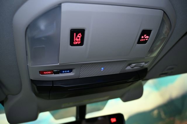 Used 2022 Subaru Ascent Premium w/ Convenience Package image 47