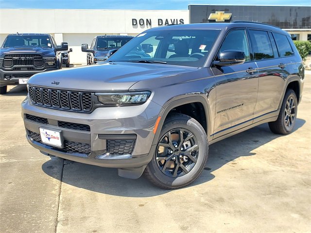 New 2025 Jeep Grand Cherokee L Altitude image 31