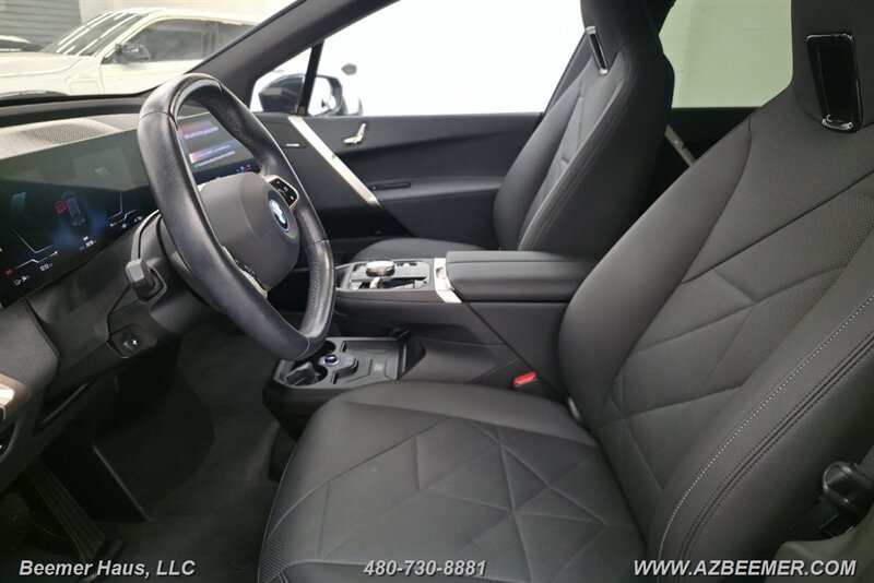 Used 2023 BMW iX xDrive50 w/ Convenience Package AWD/4WD image 17