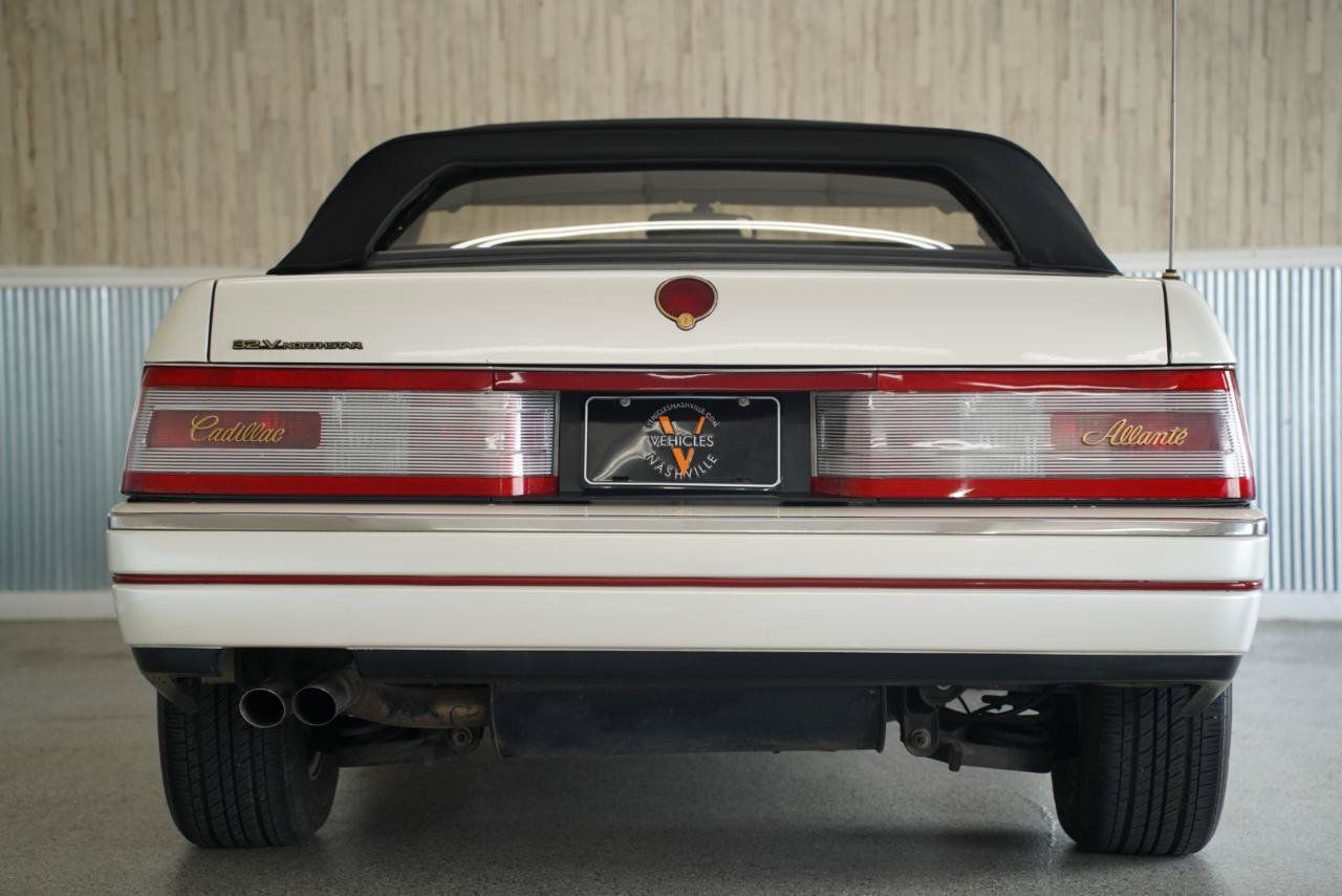 Used 1993 Cadillac Allante FWD image 9