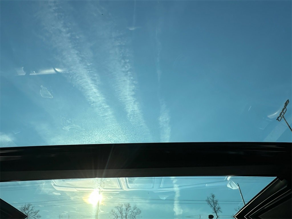 Used 2018 Ford F150 Lariat w/ Equipment Group 502A Luxury image 23