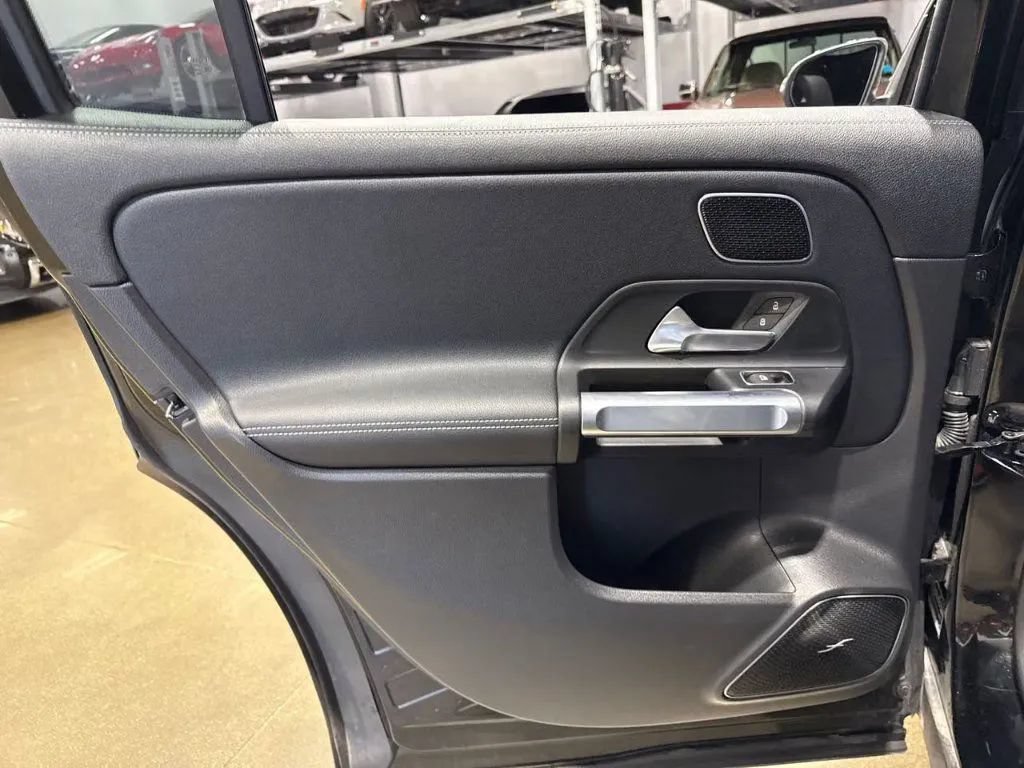 Used 2023 Mercedes-Benz EQB 350 4MATIC SUV w/ Pinnacle Package image 19