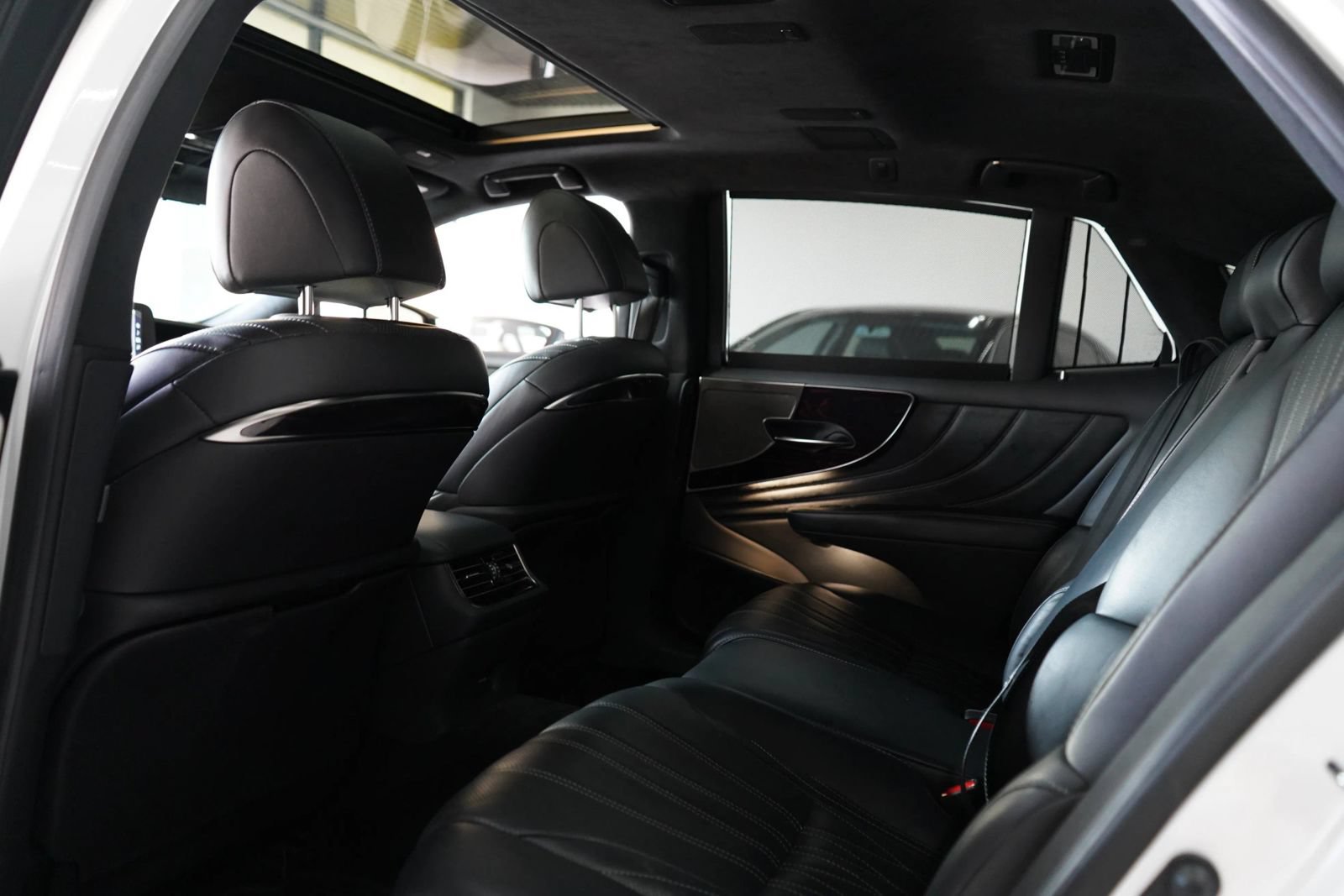 Used 2022 Lexus LS 500 w/ Luxury Package RWD image 14