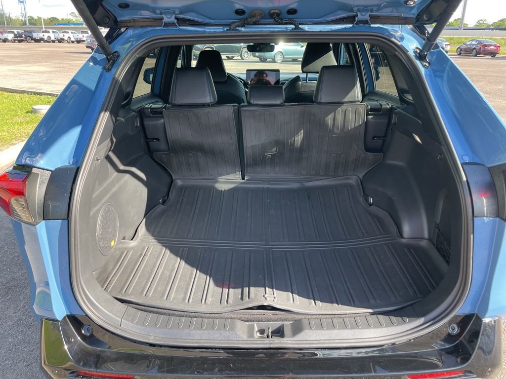 Used 2024 Toyota RAV4 XSE w/ Advanced Technology Package image 18