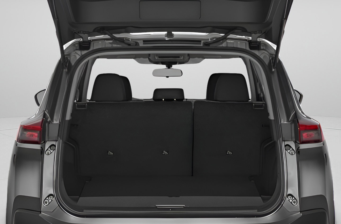 Used 2023 Nissan Rogue S image 14