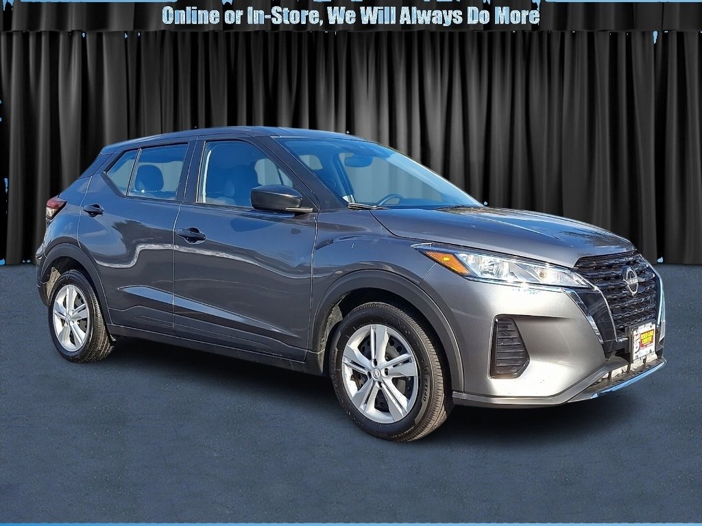 Used 2025 Nissan Kicks Play S image 1