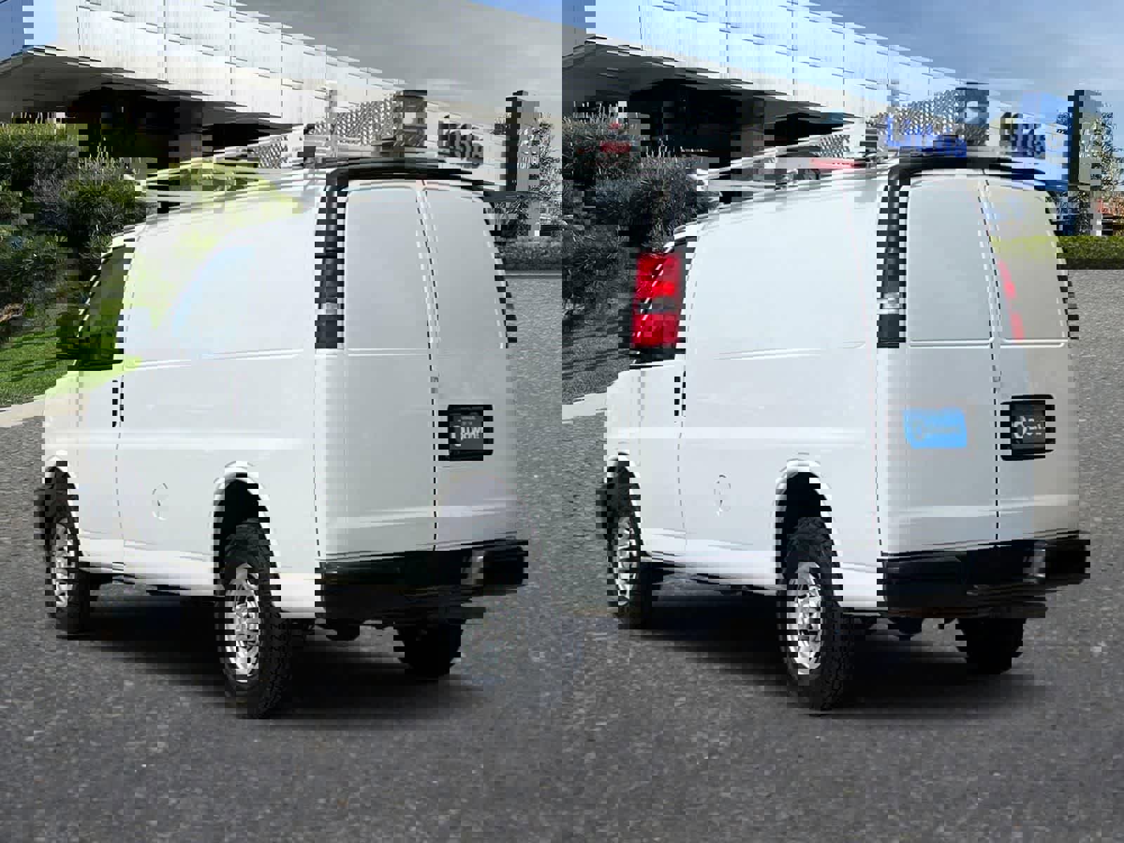 Used 2021 Chevrolet Express 2500 w/ Communications Package image 7