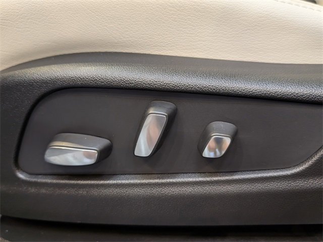 Used 2024 Cadillac XT6 Sport w/ Technology Package image 31