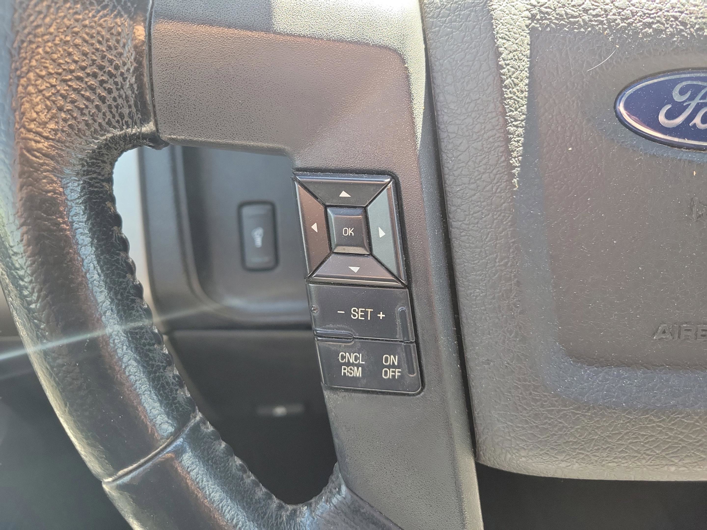 Used 2017 Ford Expedition XLT AWD/4WD image 27