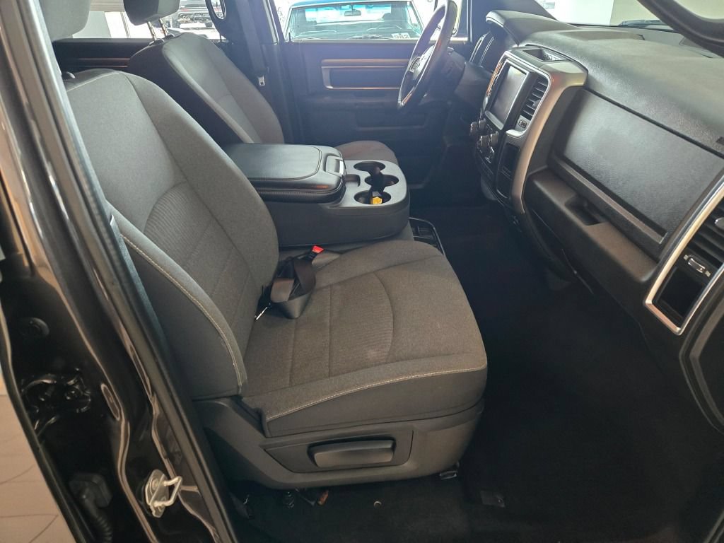 Used 2022 RAM 1500 Warlock AWD/4WD image 6