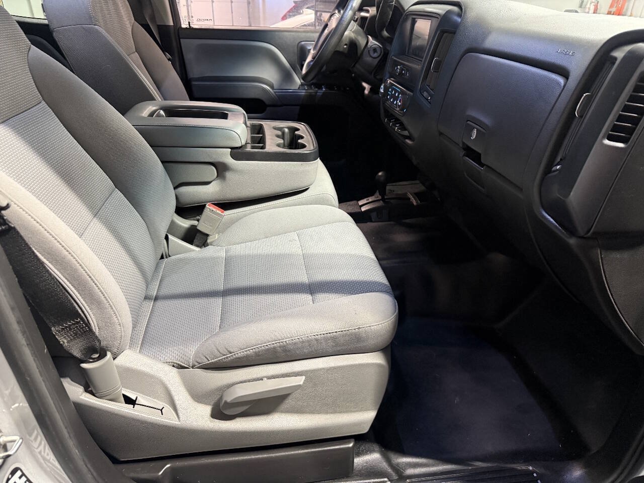 Used 2018 Chevrolet Silverado 2500 W/T w/ WT Convenience Package AWD/4WD image 16
