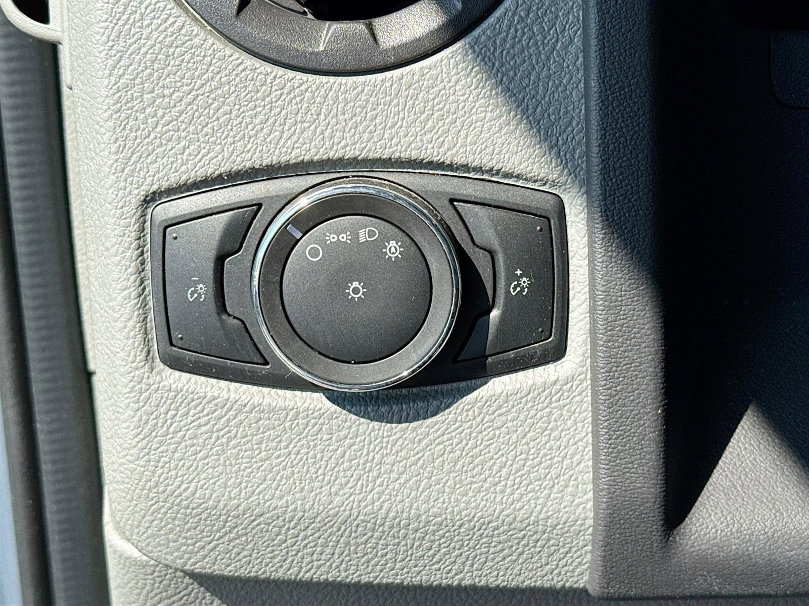 Used 2023 Ford E-450 and Econoline 450 Super Duty w/ Motorhome Prep Package RWD image 8