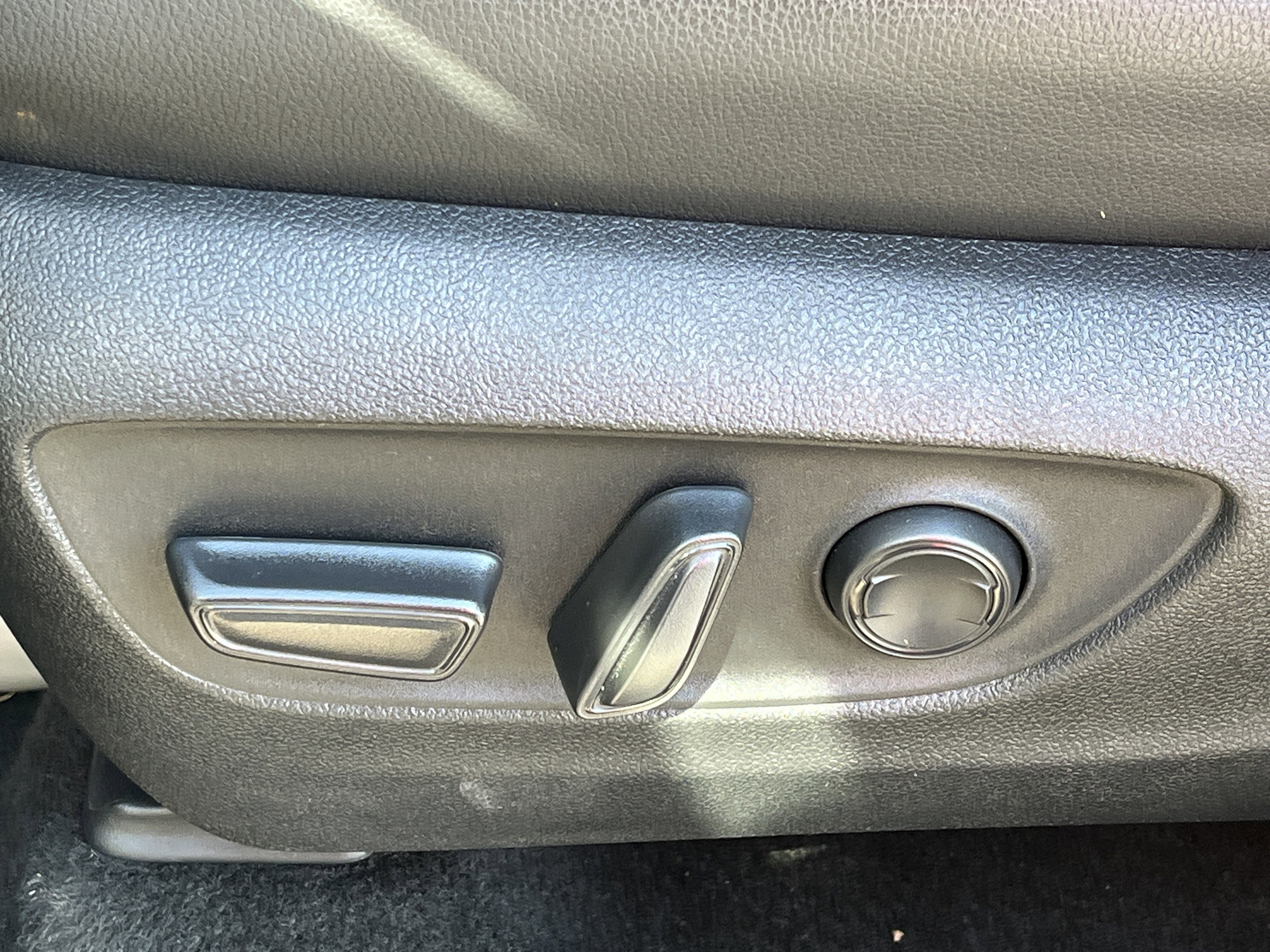 Used 2024 Toyota Grand Highlander XLE image 19