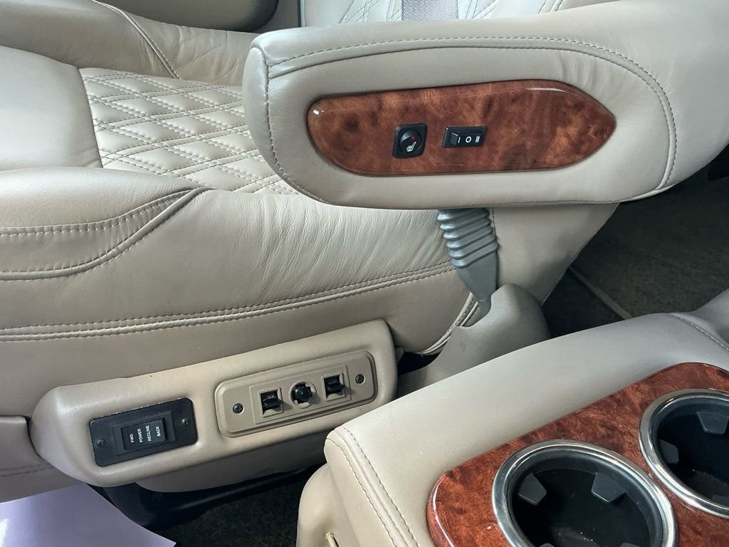 Used 2022 Chevrolet Express 2500 w/ Enhanced Convenience Package image 50