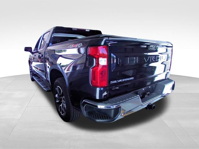 Used 2023 Chevrolet Silverado 1500 LT AWD/4WD image 3