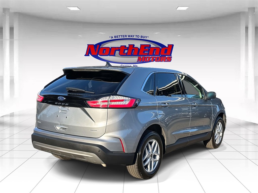 Used 2024 Ford Edge SEL image 3