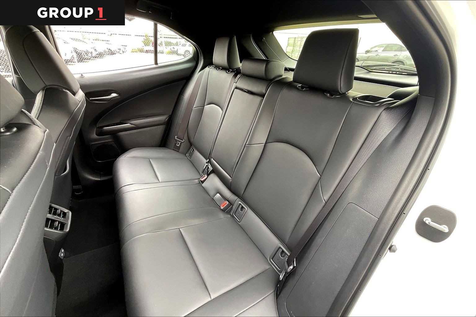 Certified 2025 Lexus UX 300h FWD image 17